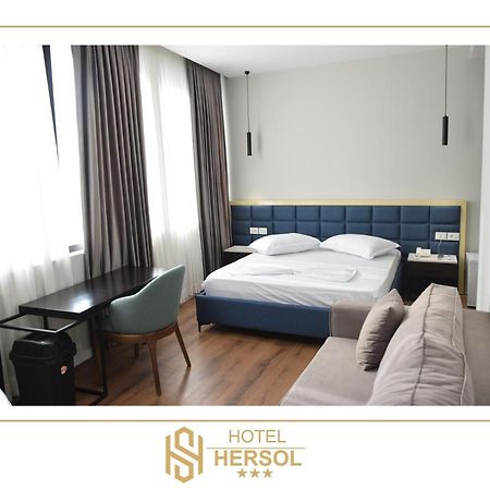 Hotel Hersol Дуррес Екстер'єр фото