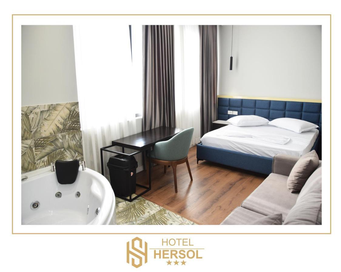 Hotel Hersol Дуррес Екстер'єр фото