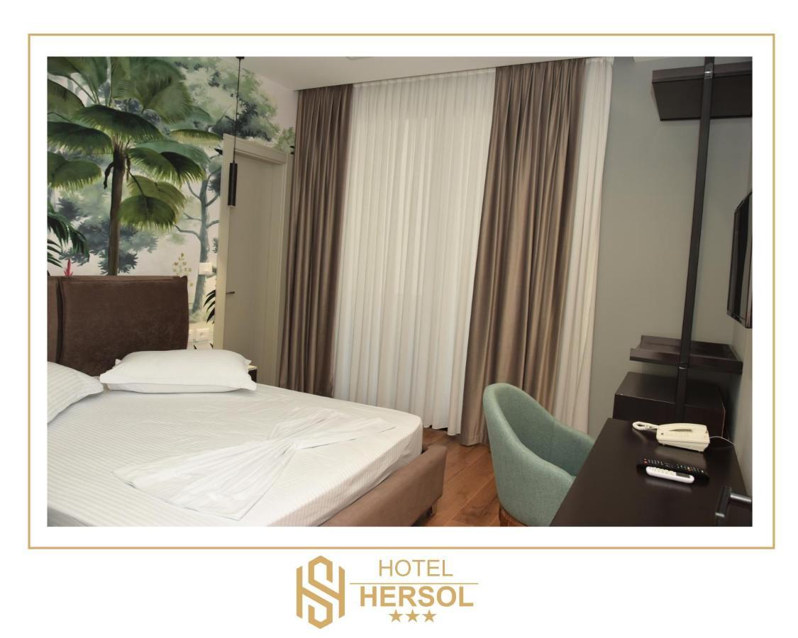 Hotel Hersol Дуррес Екстер'єр фото