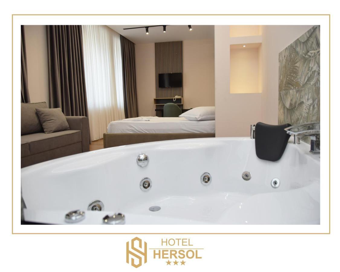 Hotel Hersol Дуррес Екстер'єр фото